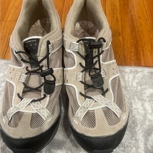 Lands End Womans Trekker Shoes Hiking Water Mesh Khaki Size 10D